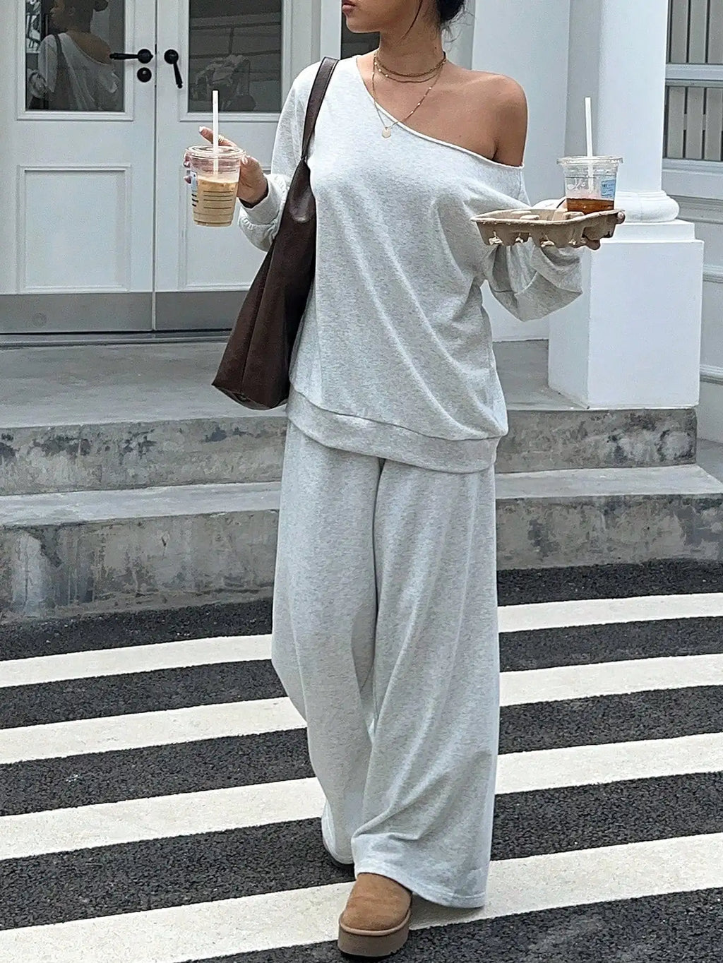 Women's Off-Shoulder Asymmetrical Sweatshirt & Wide-Leg Sweatpants Set - Light Gray Casual Matching Outfit