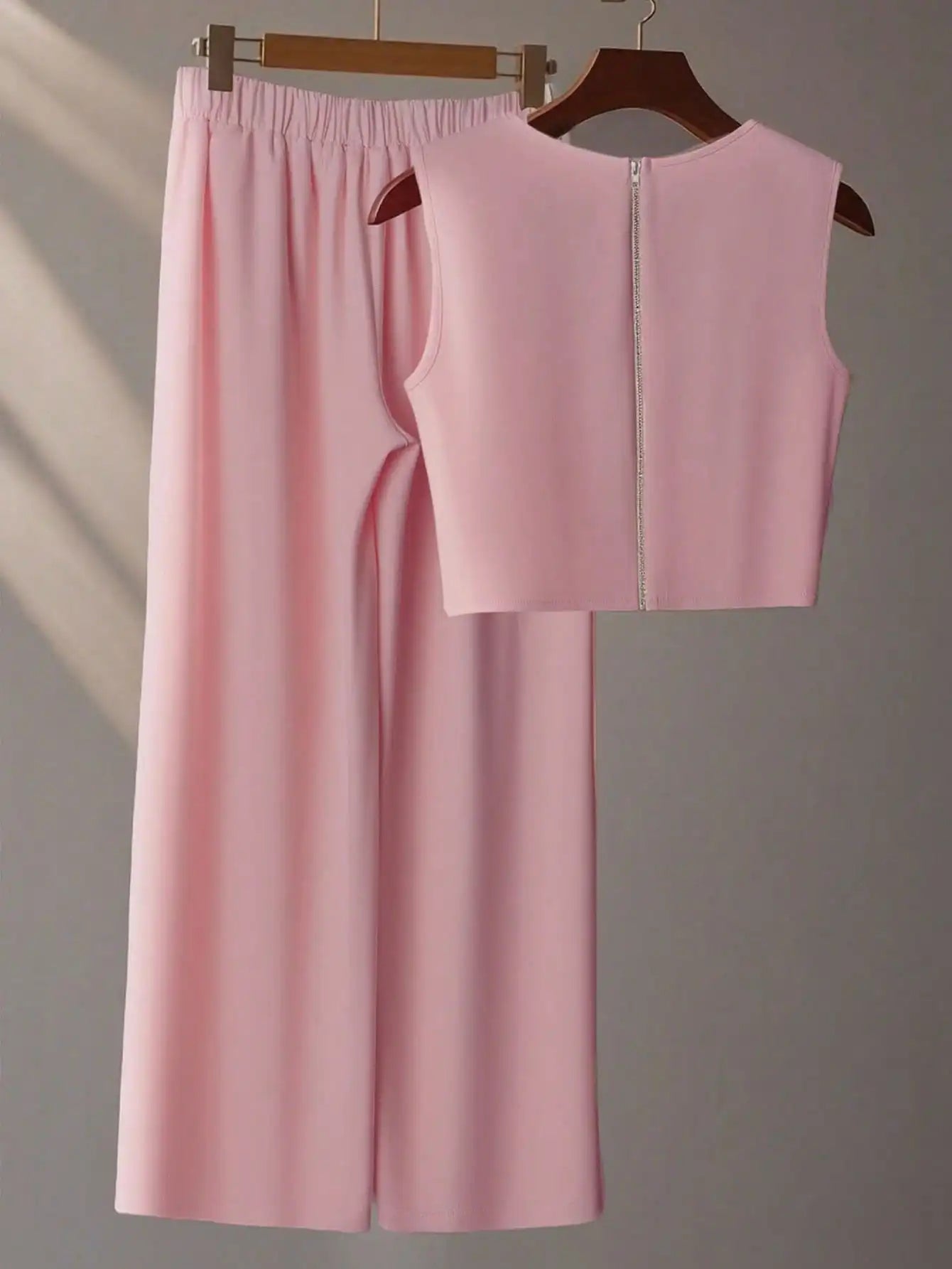 French High-Level Chic Three-Dimensional Beaded Sleeveless Tops Layered Wide-Leg Pants Trousers Summer Two Pieces Suits Ladies S